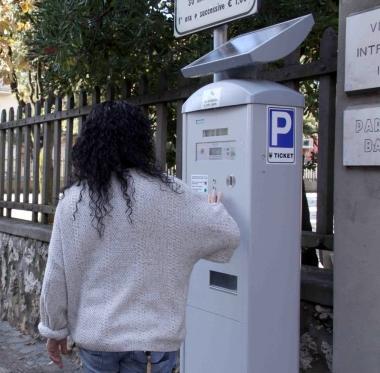 <b>PARCOMETRI.</b> Le proposte per la revisione del piano della sosta 