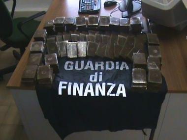 <b>SUBACQUEO </b>Gianfranco Fini 
