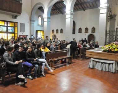 Chiesa a Palazzi gremita per la messa funebre
