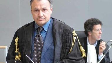 Da sinistra l’avvocato Federico Bagattini, il professor Torello Lotti e lo studio in viale Simoncini