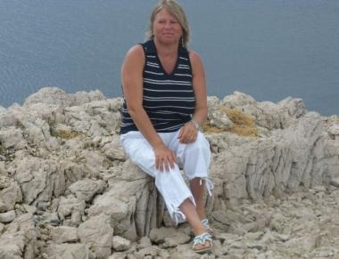 Un augurio speciale Luana Pasquini per i suoi primi 50 anni, con grande affetto dalla sorella Ada, dal ...