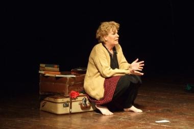 Annet Henneman durante uno spettacolo   