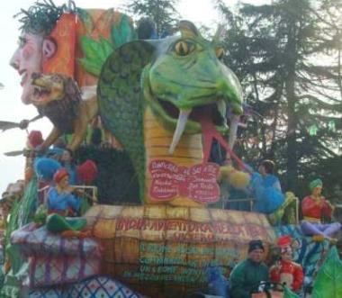 Un carro del CarnevalMarlia (Vip) 