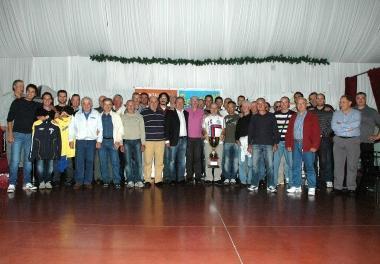Foto di gruppo per la festa al campione Aleandro Baccianti 