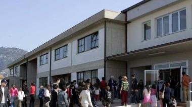 La scuola media oggi divisa in due circoli