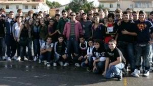Un gruppo di studenti dell’Isis nel primo giorno di autogestione