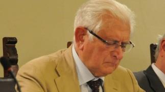 Il sindaco Mauro Favilla porterà in consiglio le pratiche più urgenti anche in assenza di una nuova intesa nel centrodestra