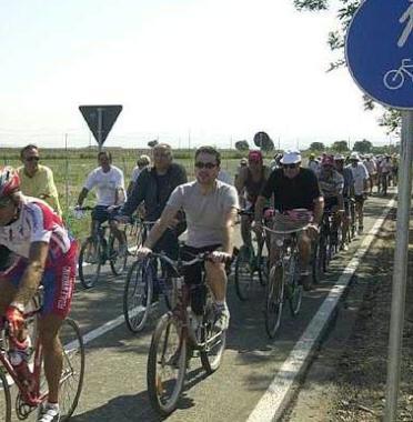 <b>CICLABILE </b>Sabato linaugurazione del tratto piazza Barzanti parco Giotto 