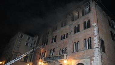 Incendio in San Michele negli uffici di Banca Intesa