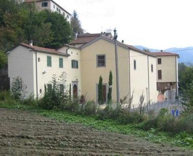 Il convento delle suore Mantellate a Treppio 