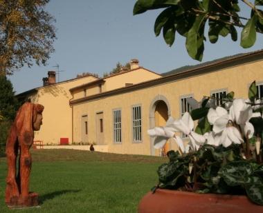 Villa Giamari e lassessore Ilaria Maffei   