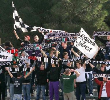 I tifosi della Massese sono pronti a sostenere la squadra anche in trasferta 