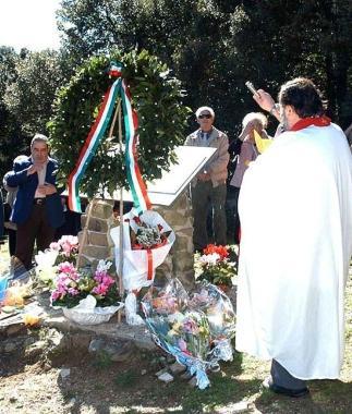 <b>TIRLI</b> Cerimonia per i cinque morti 