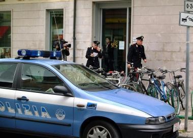 <b>VIOLENZA.</b> Una volante del commissariato di Viareggio      