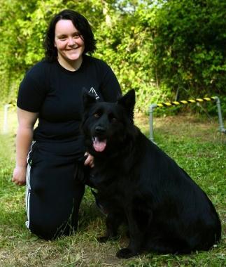 Matilde Pucci &egrave; specializzata in educazione cinofila e organizza la mostra canina di Castello  