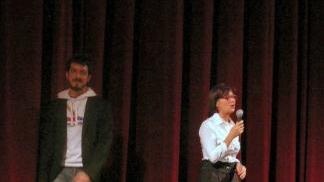 Paolo Ruffini e Ambra Giorgi sul palco del Politeama