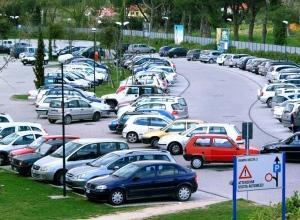 Esposto alla procura: «Via gli abusivi dall'ospedale»