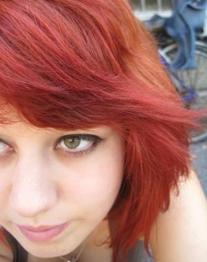 Chiara Barsi oggi compie 18 anni. Tanti auguri dai genitori, dalla sorella e dai nonni.