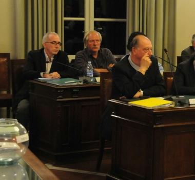 <b>LOPPOSIZIONE.</b> In primo piano Tambellini, capogruppo del Pd, e dietro Sichi (Rc) 