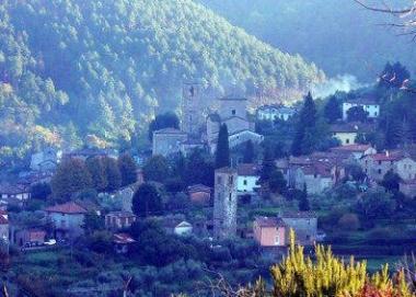 Veduta di Pieve di Compito 