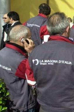 Lavoratori in assemblea 