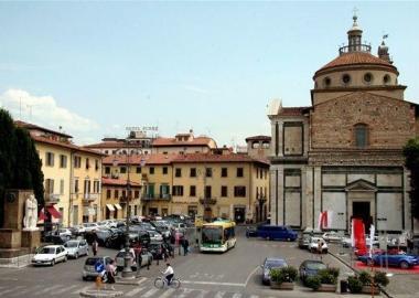 Uno scorcio di piazza S. Maria delle Carceri 