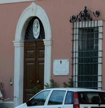 Il commissariato di polizia     