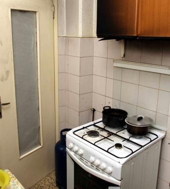 La cucina bruciata sopra il fornello 
