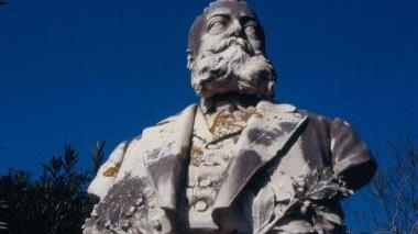 Cento anni fa il monumento al prof. Colzi