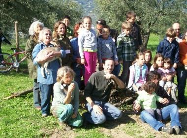 Alcuni dei partecipanti allorto sinergico di Savignano            
