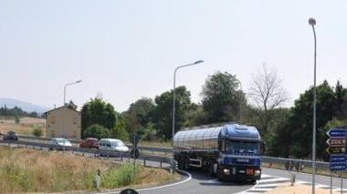 Uno scorcio della strada regionale 68 che sarà al centro di un incontro a Roma il 26 ottobre