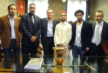 <b>LINCONTRO.</b> Il presidente Marras con i vertici della comunit&agrave; islamica 
