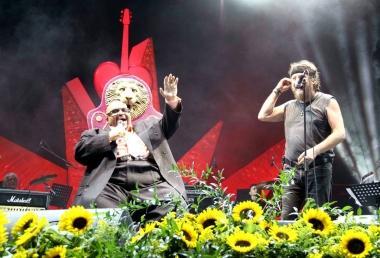 <b>SUL PALCO.</b> Solomon Burke con Zucchere allo stadio dei Pini 