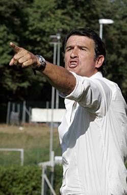 La grinta del tecnico della Lampo Andrea Petroni, molto amareggiato per la sconfitta 