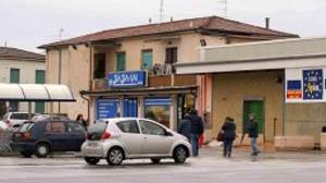 Scippatore delle collane,15 colpi messi a segno