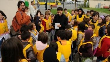 Centinaia di bambini-spazzini alla Bellaria per "Pulire il mondo"