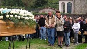 Tre immagini dei funerali di Gianni Mori