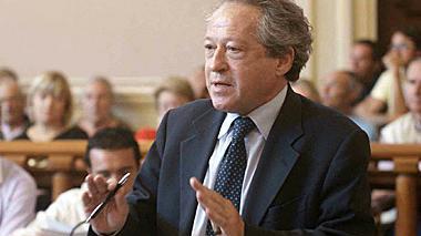 Authority, bufera su Taradash