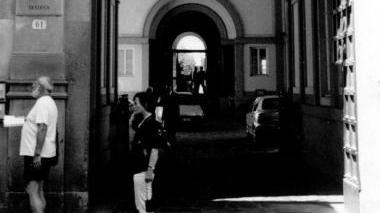 Uno degli ingressi della Procura (Vip)
