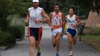 <b>SU E GIÙ</b> Da sinistra Capretti, Musardo e Meini (foto Alessandro Butteri)