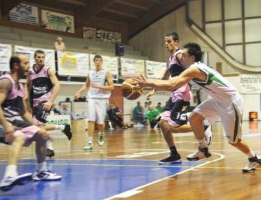 Simone Mencarelli in azione     
