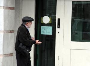 Rapina in banca a Livorno, i banditi portano via la cassa