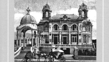 Una foto storica di un palazzo in Passeggiata 
