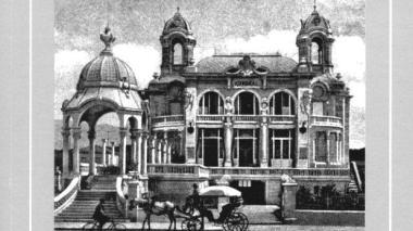 Una foto storica di un palazzo in Passeggiata