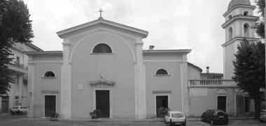 La chiesa di Avenza     