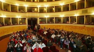 L’interno del teatro Pacini di Pescia