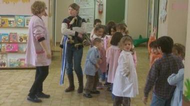 Bambini in una scuola materna