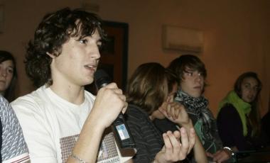 NON RIUSCIAMO A FARE LABORATORIO. Il candidato a rappresentante d'istituto all'Enriques ...