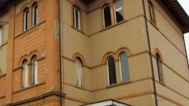 Una delle sedi del Checchi