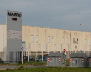 <b>EX MABRO. </b>Luned&igrave; la firma dell accordo ma la vertenza &egrave; ancora complicata    